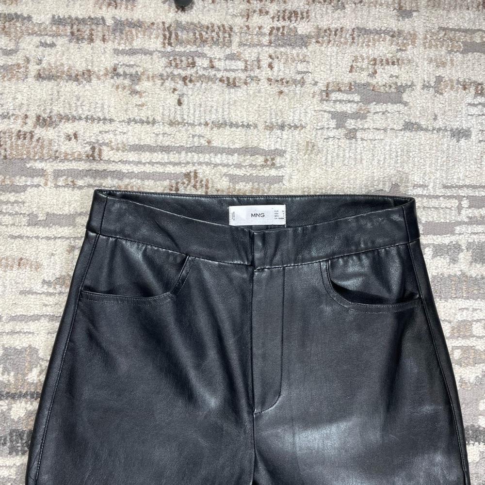 Mango Black Vegan Leather Highrise Mom Fit Faux Leather Pants Size 2 - Picture 3 of 13